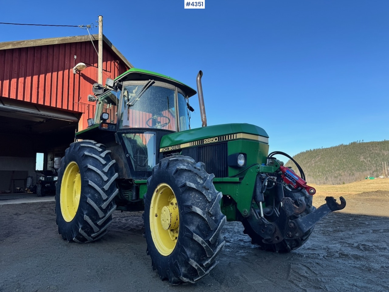 1991 John Deere 2850 4x4 Synchron w/ front hydraulics. - Traktor: slika 2 1991 John Deere 2850 4x4 Synchron w/ front hydraulics. - Traktor: slika 2