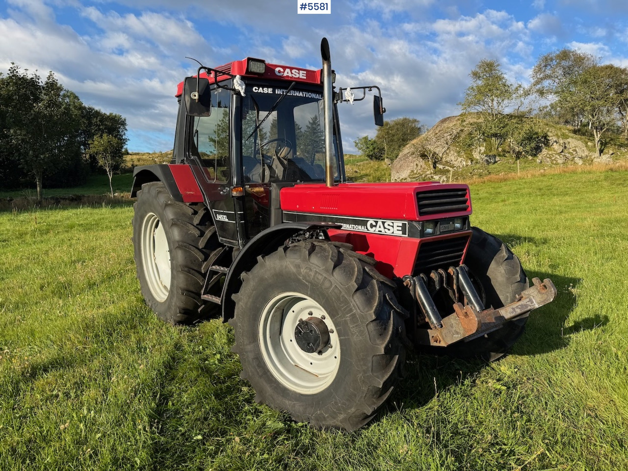 1992 Case IH 845 XL w/ front hydraulics - Traktor: slika 1 1992 Case IH 845 XL w/ front hydraulics - Traktor: slika 1