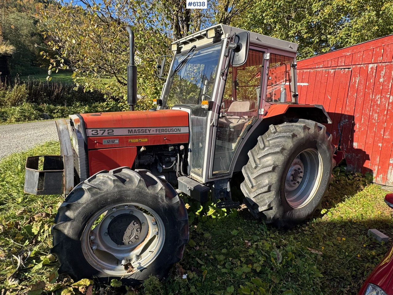 1992 Massey Ferguson 372 - Traktor: slika 3 1992 Massey Ferguson 372 - Traktor: slika 3