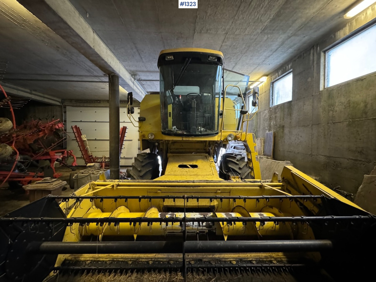 1992 New Holland TC52 Combine - Kombinovani kombajn: slika 3 1992 New Holland TC52 Combine - Kombinovani kombajn: slika 3