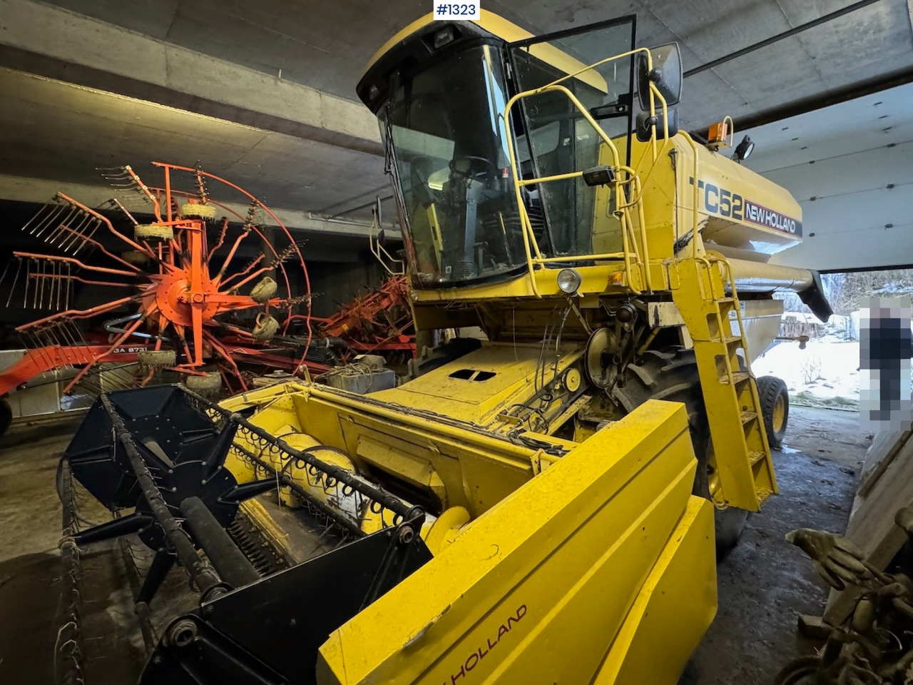 1992 New Holland TC52 Combine - Kombinovani kombajn: slika 2 1992 New Holland TC52 Combine - Kombinovani kombajn: slika 2