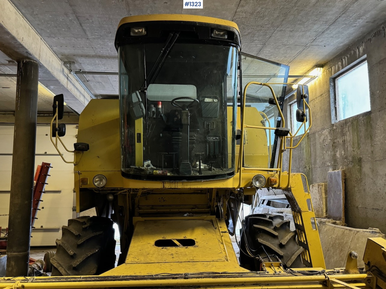 1992 New Holland TC52 Combine - Kombinovani kombajn: slika 4 1992 New Holland TC52 Combine - Kombinovani kombajn: slika 4