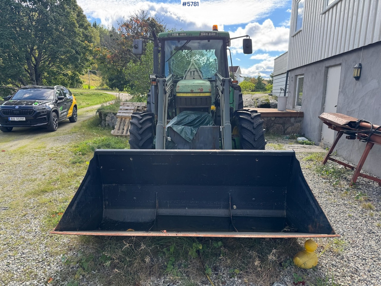 1993 John Deere 6300 w/ front loader and plow plate. - Traktor: slika 3 1993 John Deere 6300 w/ front loader and plow plate. - Traktor: slika 3