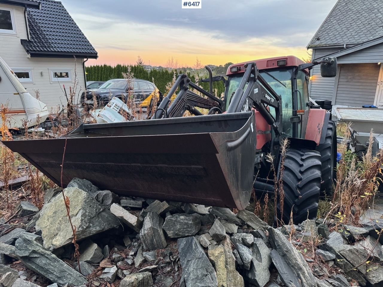 1999 Case IH Maxxum MX 100C w/ front loader, bucket and blade. Repair object. - Traktor: slika 5 1999 Case IH Maxxum MX 100C w/ front loader, bucket and blade. Repair object. - Traktor: slika 5