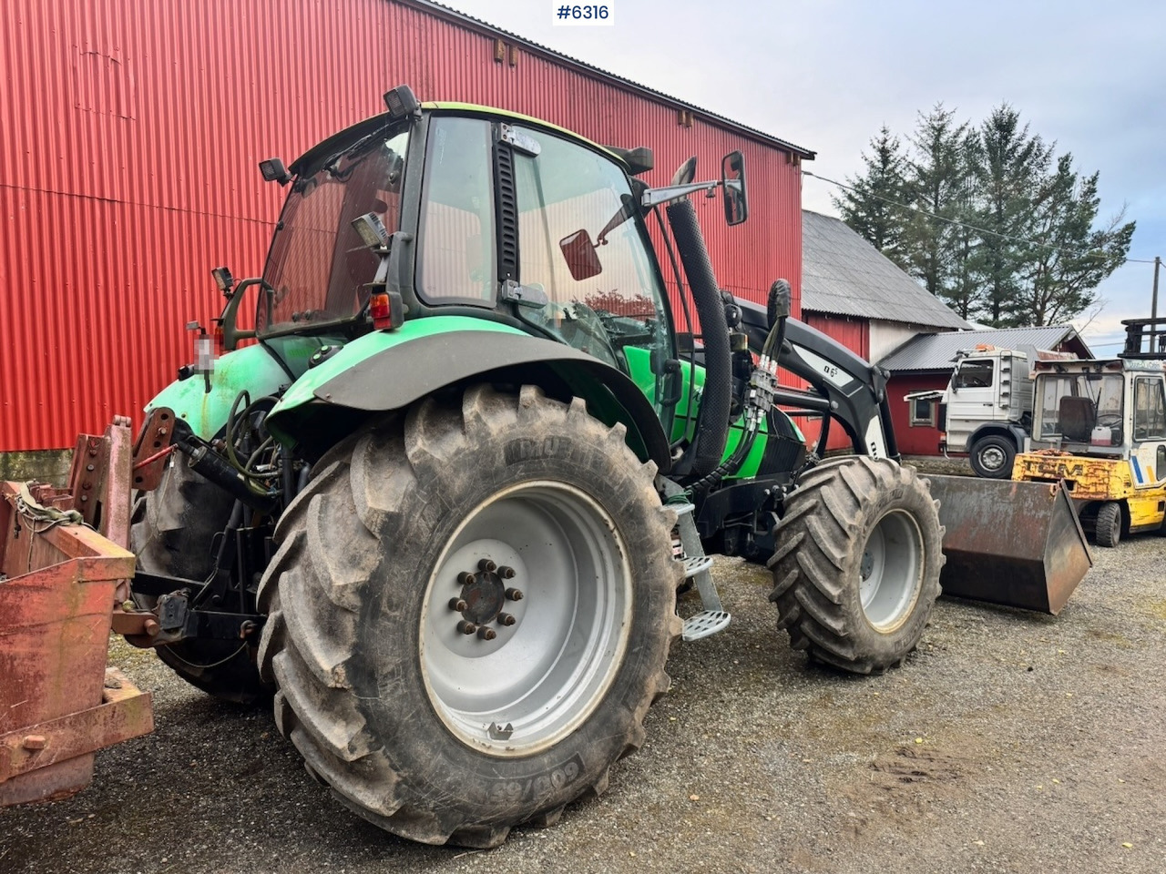 1999 Deutz Agrotron 150 w/ bucket and Front loader from 2020. - Traktor: slika 4 1999 Deutz Agrotron 150 w/ bucket and Front loader from 2020. - Traktor: slika 4
