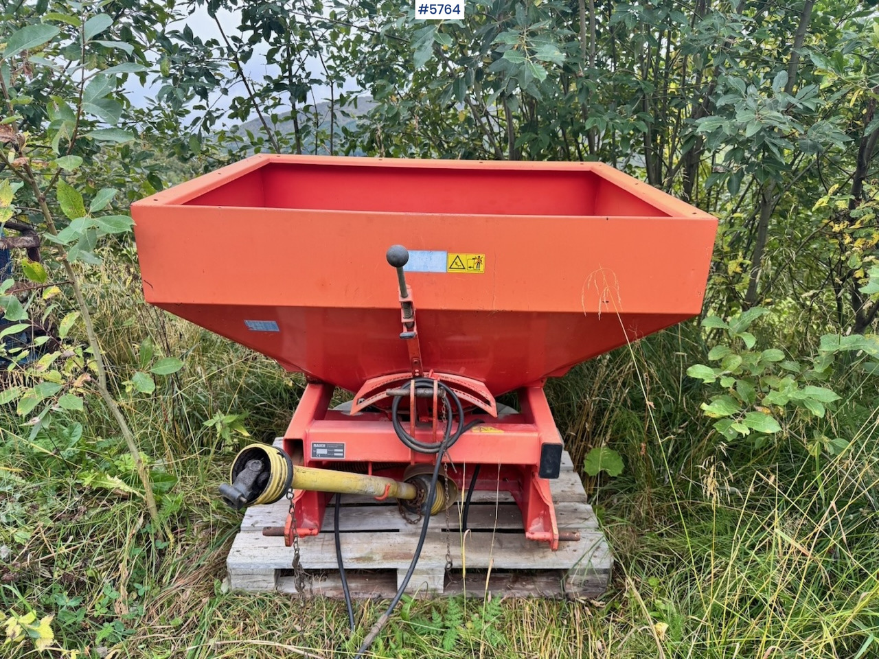 1999 Rauch MDS 81 Fertiliser Spreader - Rasipač veštačkog đubriva: slika 2 1999 Rauch MDS 81 Fertiliser Spreader - Rasipač veštačkog đubriva: slika 2