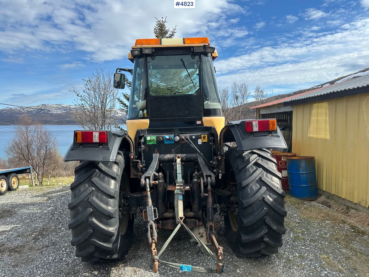 2000 JCB Fastrac 4x4 tractor w/ loader, 2 new tires, gravel bucket or snow bucket. WATCH VIDEO. - Traktor: slika 4 2000 JCB Fastrac 4x4 tractor w/ loader, 2 new tires, gravel bucket or snow bucket. WATCH VIDEO. - Traktor: slika 4