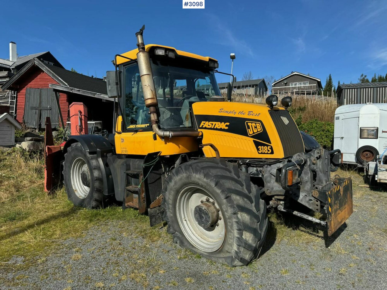 2001 JCB Fastrac 3185 4x4. The plow rigged and two sets of tires. - Traktor: slika 3 2001 JCB Fastrac 3185 4x4. The plow rigged and two sets of tires. - Traktor: slika 3