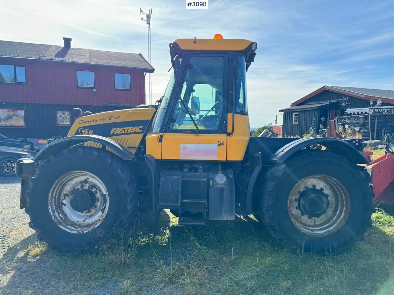 2001 JCB Fastrac 3185 4x4. The plow rigged and two sets of tires. - Traktor: slika 2 2001 JCB Fastrac 3185 4x4. The plow rigged and two sets of tires. - Traktor: slika 2