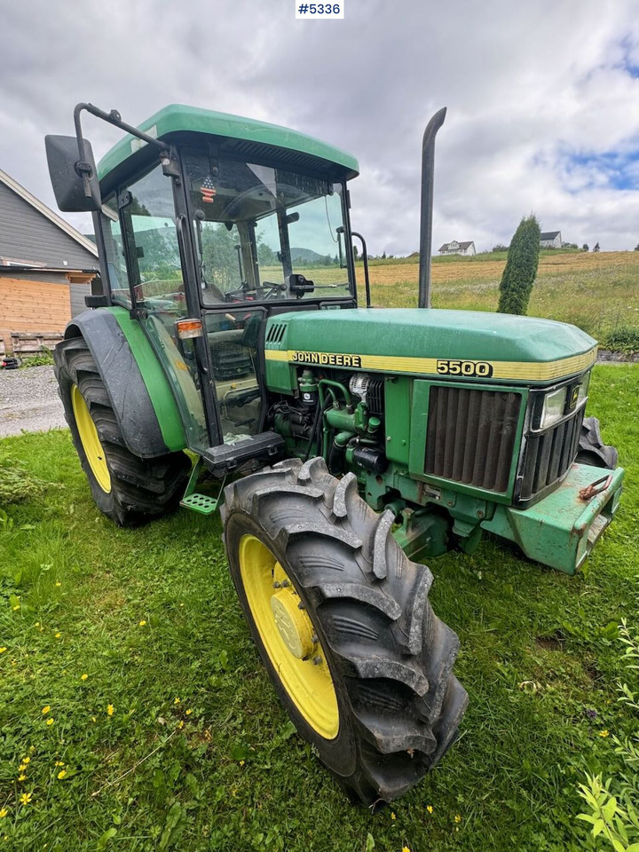 2001 John Deere 5500 - Traktor: slika 3 2001 John Deere 5500 - Traktor: slika 3