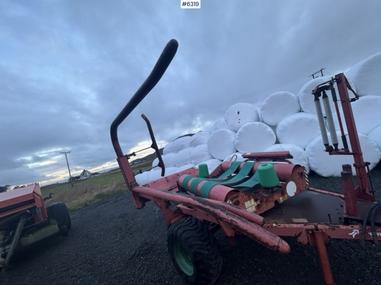 Oprema za prevrtanje i razlaganje 2002 Kverneland UN 7515 round bale wrapper: slika 6