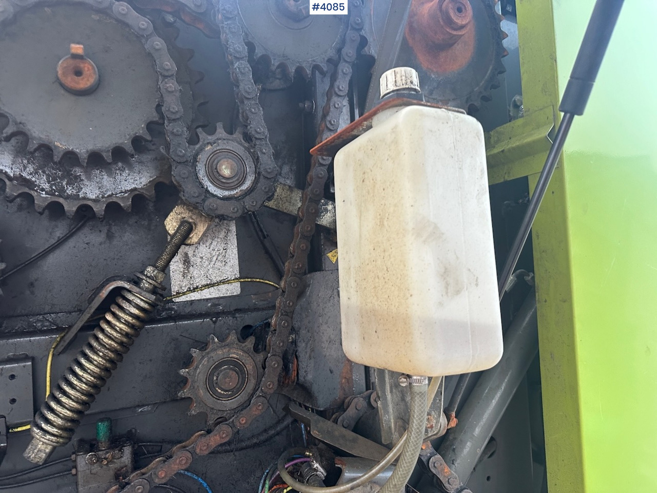 Oprema za prevrtanje i razlaganje 2008 Claas Rollant 354 Rotocut round baler. small repair object: slika 29