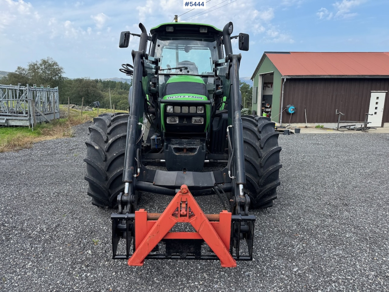 2008 Deutz Fahr Agrotron 150.7 w/ front loader. - Traktor: slika 2 2008 Deutz Fahr Agrotron 150.7 w/ front loader. - Traktor: slika 2