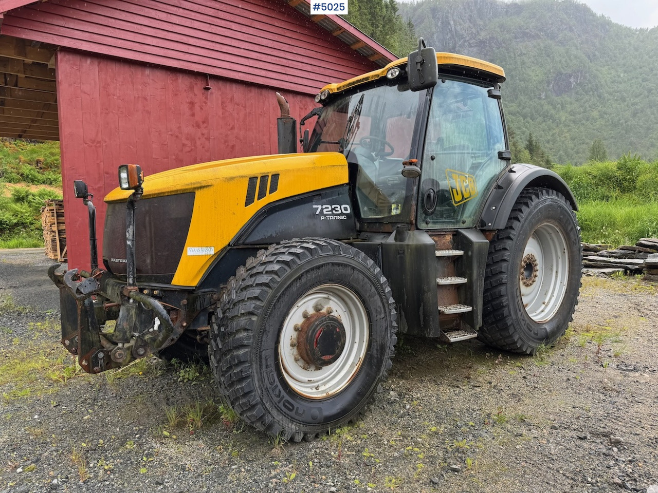 2008 JCB Fastrac 7230 P-Tronic w/Front hydraulics and PTO. - Traktor: slika 4 2008 JCB Fastrac 7230 P-Tronic w/Front hydraulics and PTO. - Traktor: slika 4