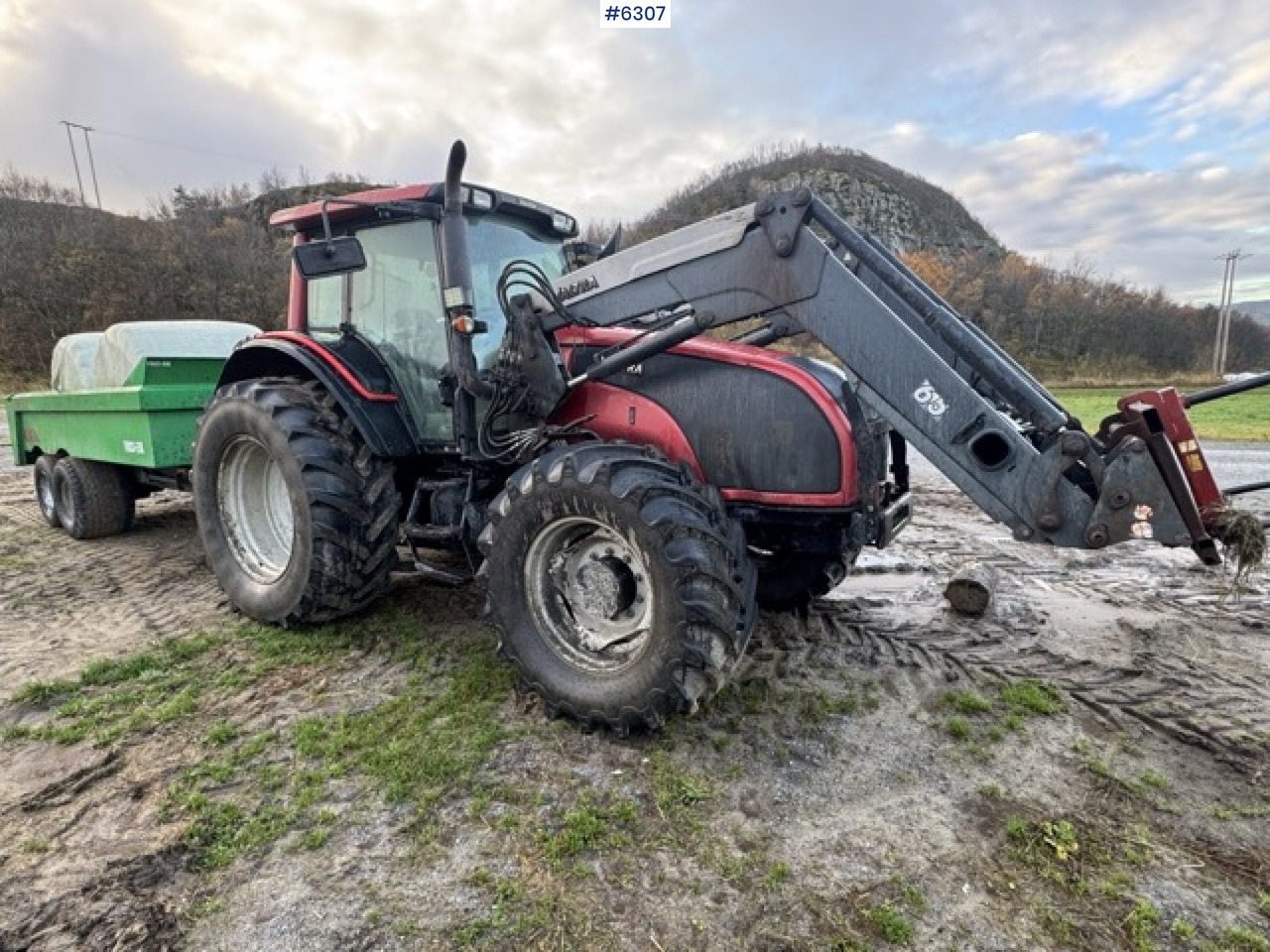 2008 Valtra T190 with front loader and 3rd function. SEE VIDEO! - Traktor: slika 3 2008 Valtra T190 with front loader and 3rd function. SEE VIDEO! - Traktor: slika 3