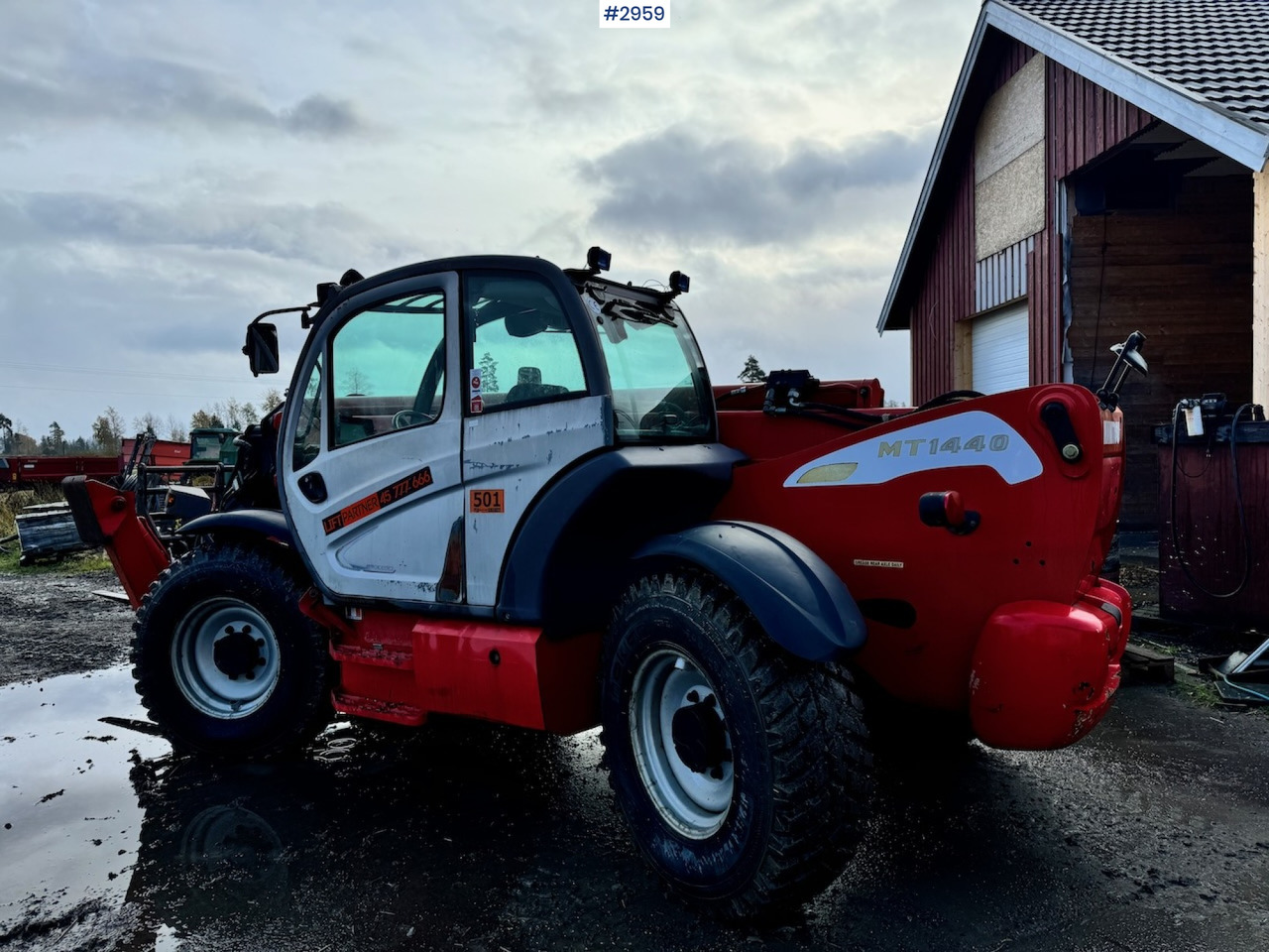2009 Manitou MT 1440 Telescopic truck w/ Bucket, Pallet forks and Lifting jib - Traktor: slika 3 2009 Manitou MT 1440 Telescopic truck w/ Bucket, Pallet forks and Lifting jib - Traktor: slika 3
