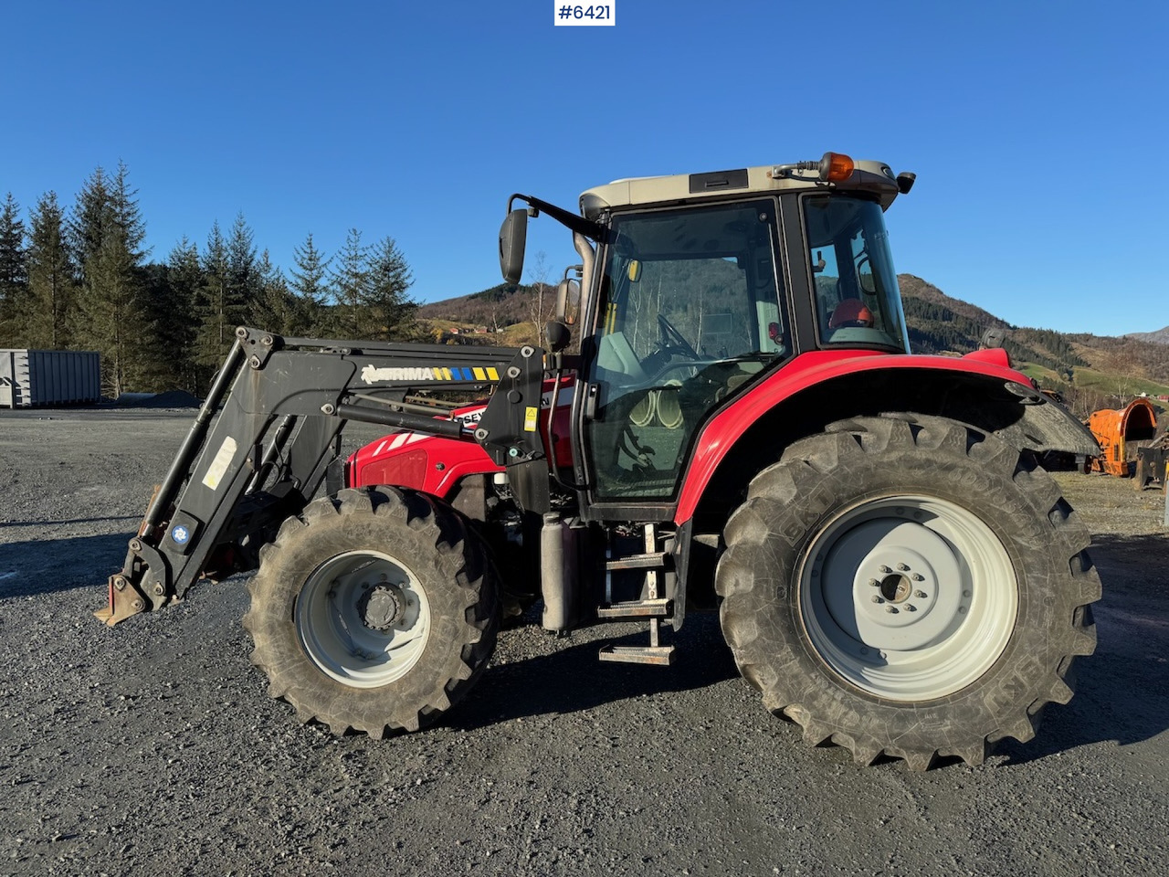 2009 Massey Ferguson 6455 Dyna-6 w/ front loader. - Traktor: slika 1 2009 Massey Ferguson 6455 Dyna-6 w/ front loader. - Traktor: slika 1