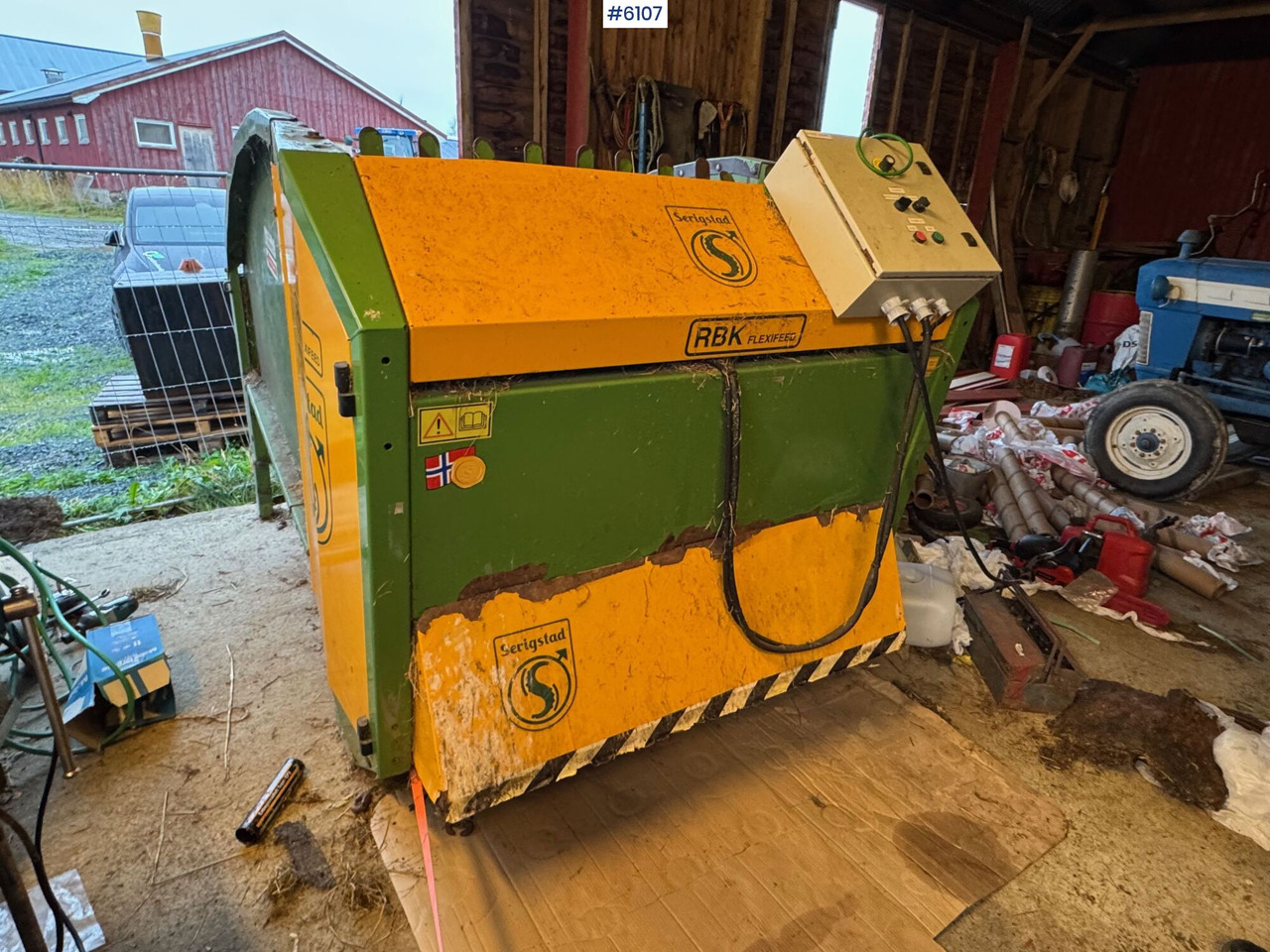 2009 Serigstad RBK Flexifeed round bale cutter - Oprema za prevrtanje i razlaganje: slika 3 2009 Serigstad RBK Flexifeed round bale cutter - Oprema za prevrtanje i razlaganje: slika 3