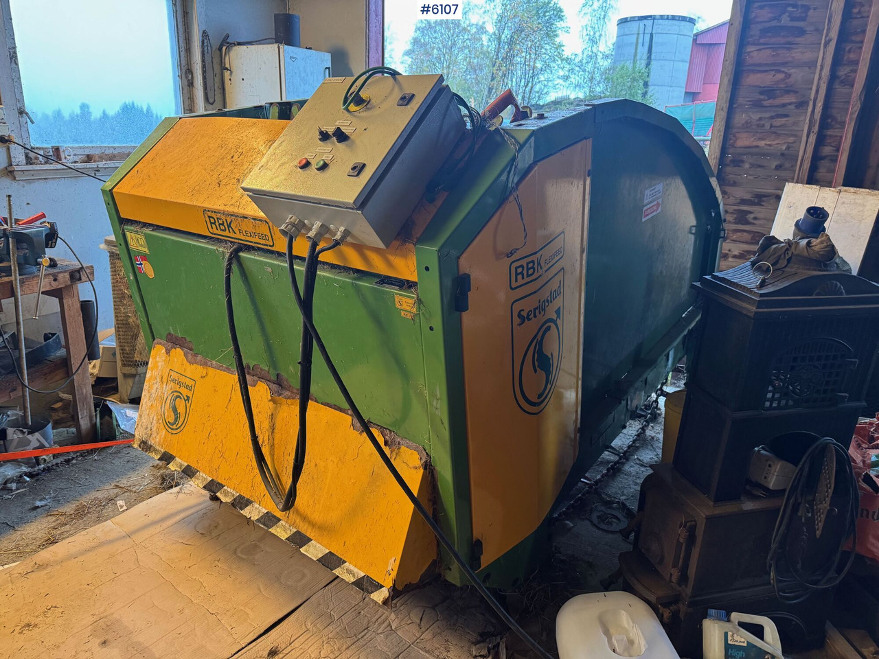 2009 Serigstad RBK Flexifeed round bale cutter - Oprema za prevrtanje i razlaganje: slika 1 2009 Serigstad RBK Flexifeed round bale cutter - Oprema za prevrtanje i razlaganje: slika 1