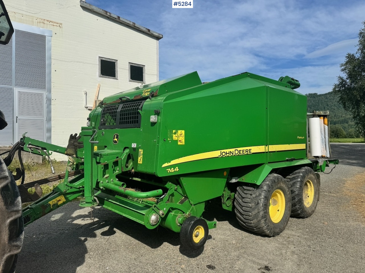 2012 John Deere 744 Combi baler. - Oprema za prevrtanje i razlaganje: slika 3 2012 John Deere 744 Combi baler. - Oprema za prevrtanje i razlaganje: slika 3