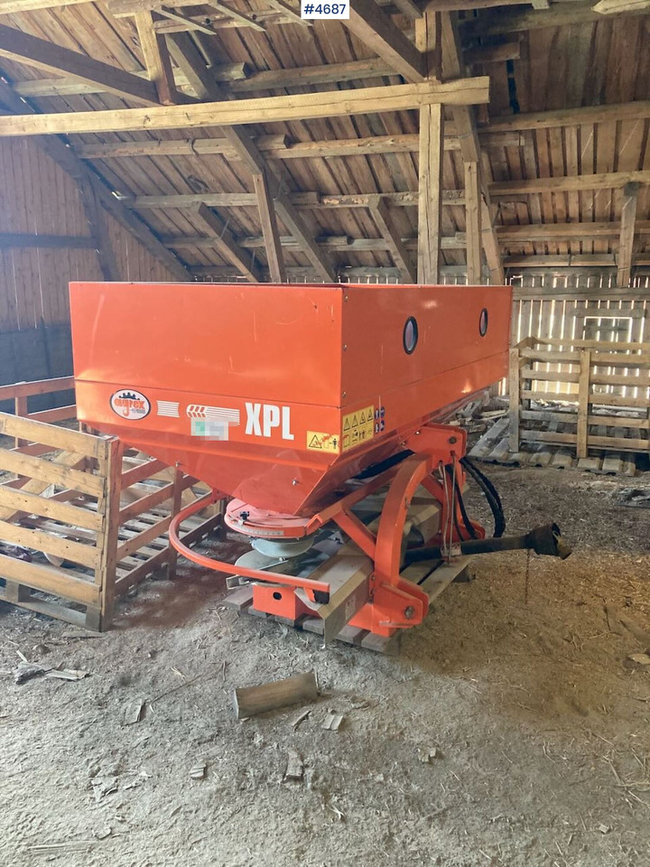 2013 Agrex XP1 1500 Fertilizer Spreader - Rasipač veštačkog đubriva: slika 1 2013 Agrex XP1 1500 Fertilizer Spreader - Rasipač veštačkog đubriva: slika 1