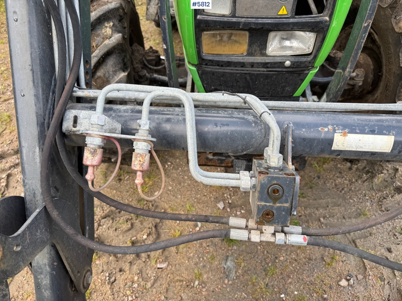 2013 Deutz Fahr Agroplus 410 DT w/ front loader. - Traktor: slika 5 2013 Deutz Fahr Agroplus 410 DT w/ front loader. - Traktor: slika 5