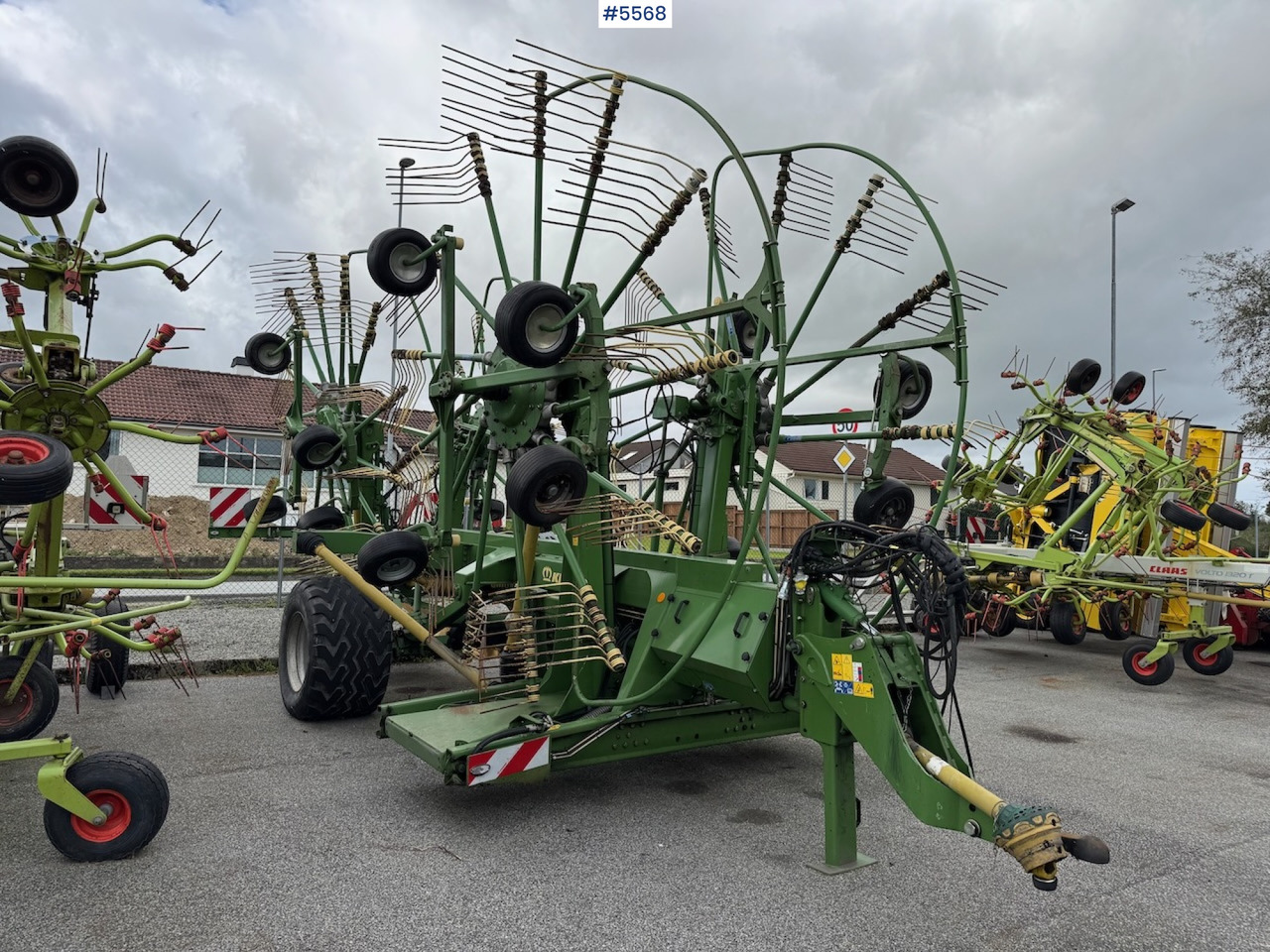 2013 Krone Sawdro 1400 Plus - Oprema za prevrtanje i razlaganje: slika 1 2013 Krone Sawdro 1400 Plus - Oprema za prevrtanje i razlaganje: slika 1