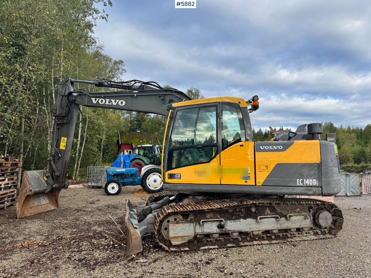 2013 Volvo EC140DL Crawler Excavator w/ Cleaning Bucket. - Bager: slika 2 2013 Volvo EC140DL Crawler Excavator w/ Cleaning Bucket. - Bager: slika 2