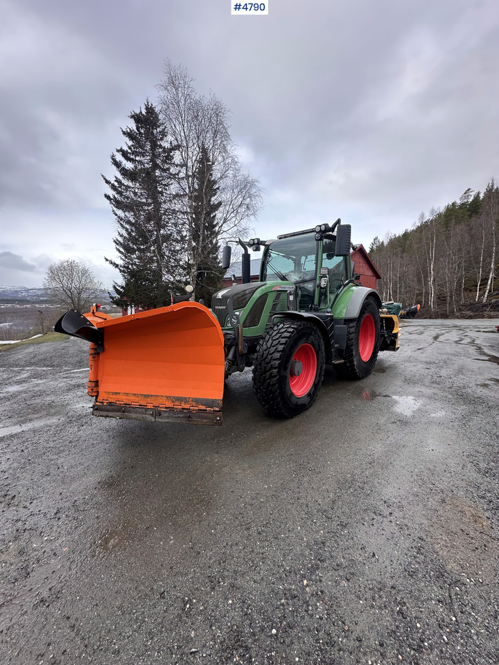 2014 Fendt 514 Vario 4x4 w/ front loader, folding plow, snow blower and sand spreader - Traktor: slika 1 2014 Fendt 514 Vario 4x4 w/ front loader, folding plow, snow blower and sand spreader - Traktor: slika 1
