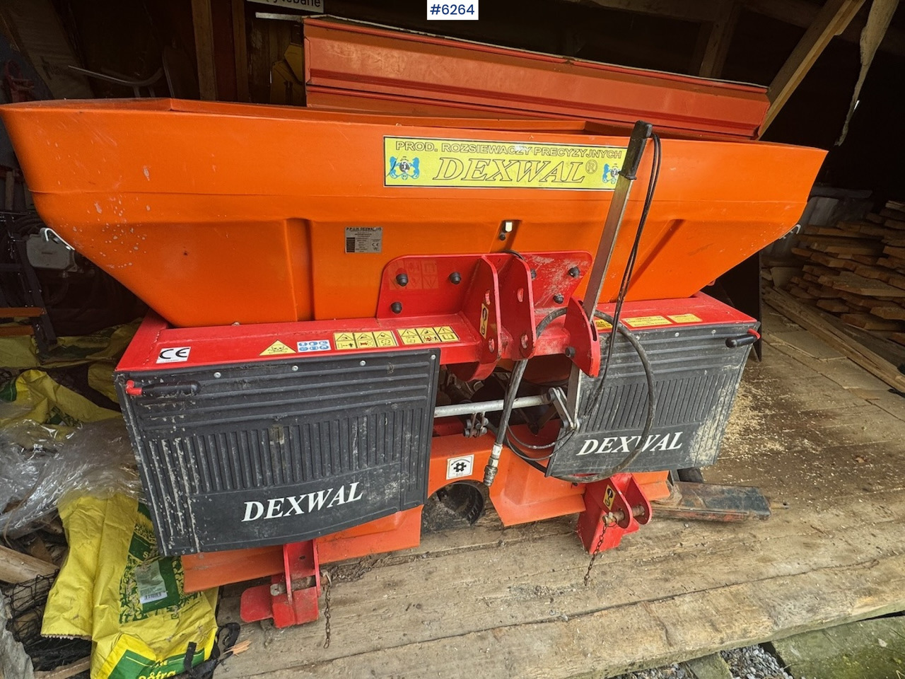 2015 Dexwal Tornado fertilizer spreader - Rasipač veštačkog đubriva: slika 5 2015 Dexwal Tornado fertilizer spreader - Rasipač veštačkog đubriva: slika 5