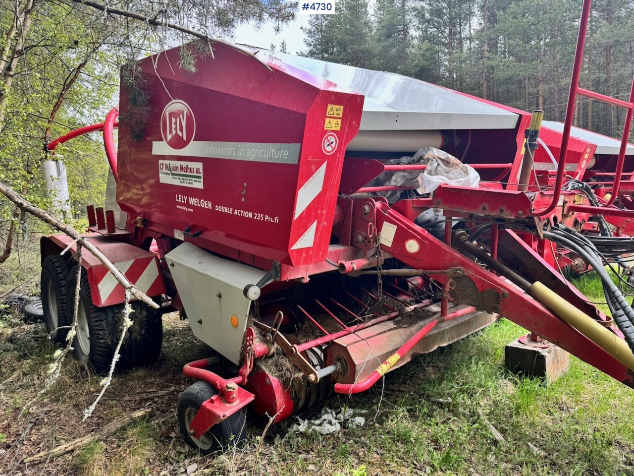 2015 Lely Welger Double Action 235 Profi - Oprema za prevrtanje i razlaganje: slika 1 2015 Lely Welger Double Action 235 Profi - Oprema za prevrtanje i razlaganje: slika 1