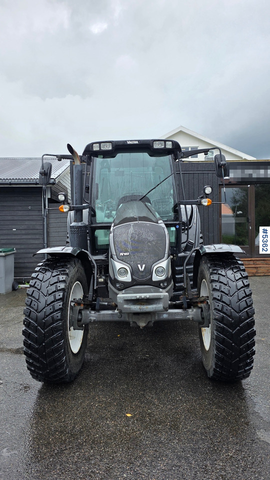 2016 Valtra N103 - Traktor: slika 2 2016 Valtra N103 - Traktor: slika 2