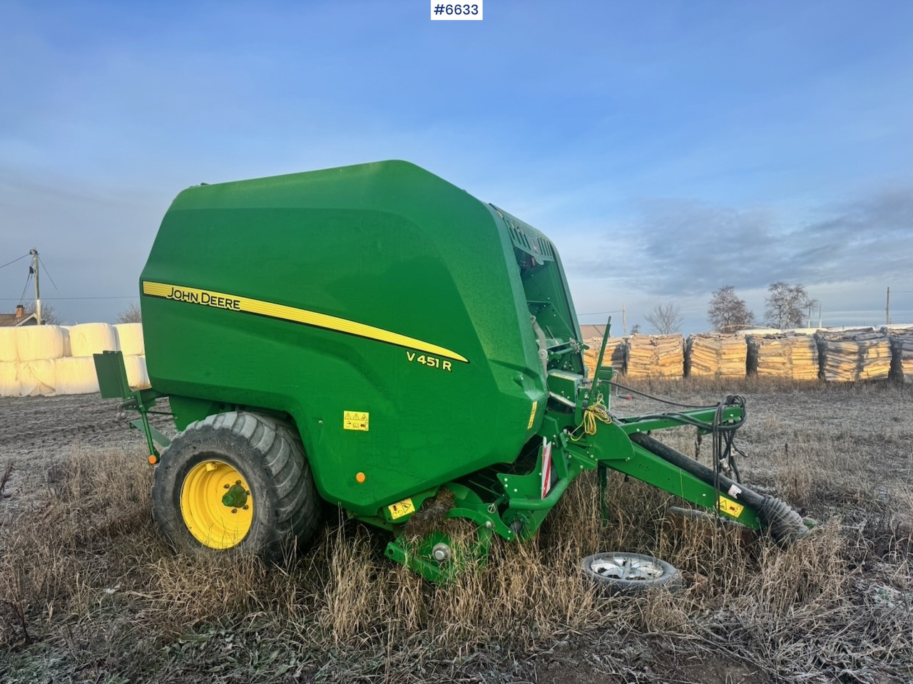 2018 John Deere V451R Round baler - Oprema za prevrtanje i razlaganje: slika 2 2018 John Deere V451R Round baler - Oprema za prevrtanje i razlaganje: slika 2