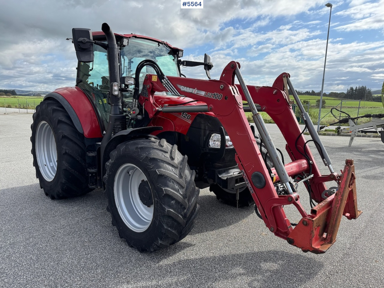 2019 Case IH Luxxum 120 m/ frontlaster. - Traktor: slika 1 2019 Case IH Luxxum 120 m/ frontlaster. - Traktor: slika 1