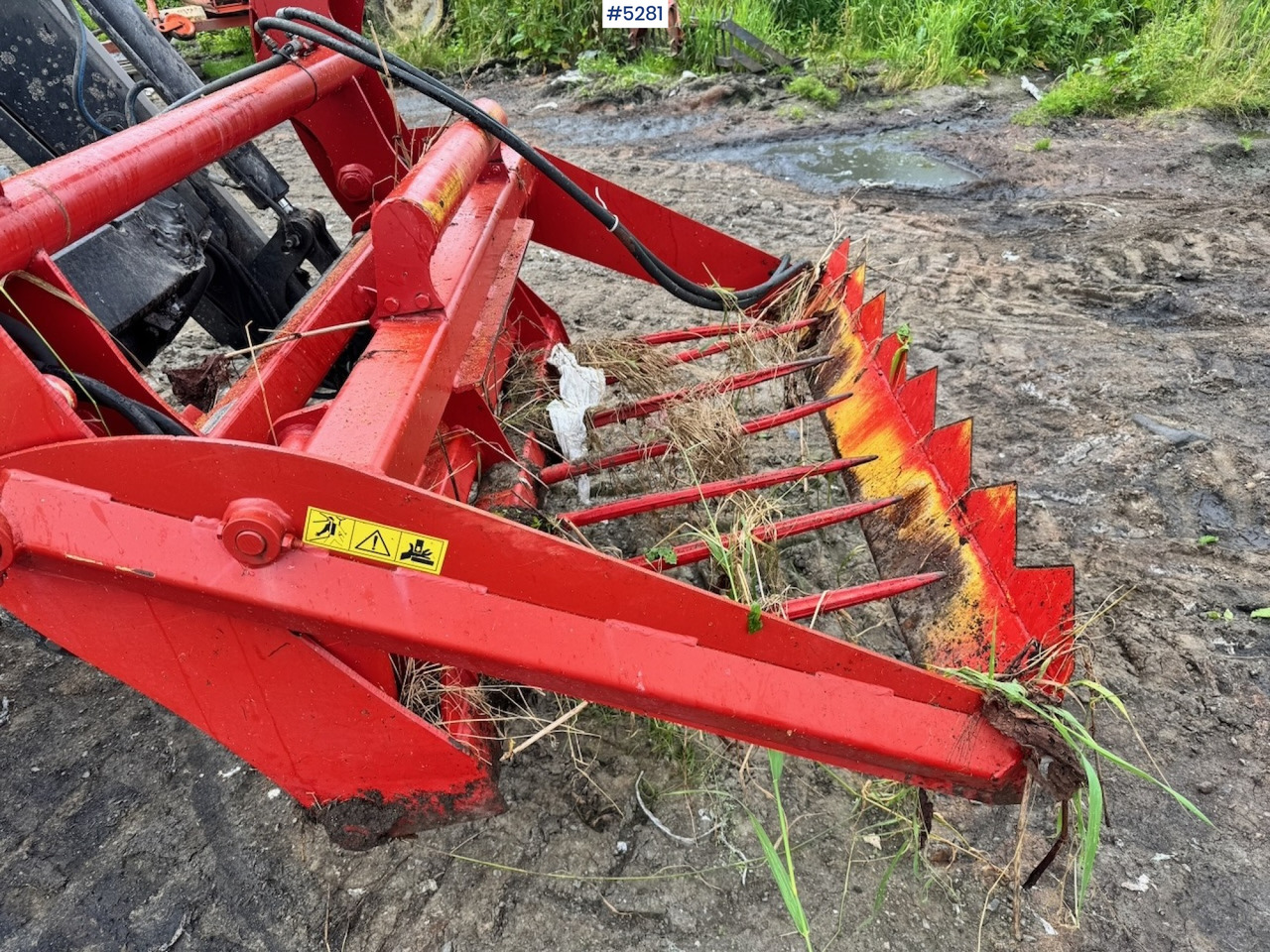 2020 Keltec Round Bale Splitter - Oprema za prevrtanje i razlaganje: slika 3 2020 Keltec Round Bale Splitter - Oprema za prevrtanje i razlaganje: slika 3