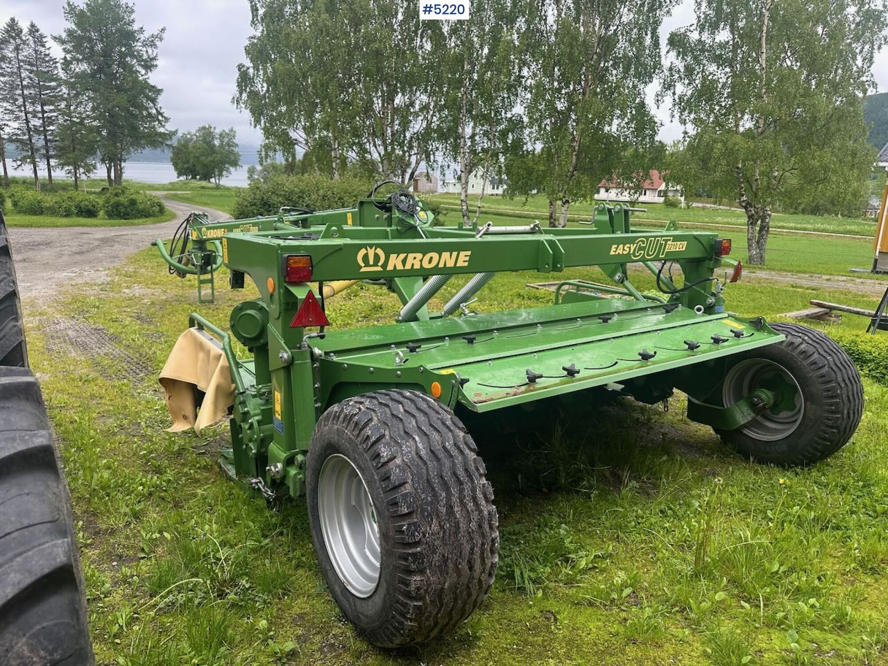 2020 Krone Easy cut 3210 mower - Oprema za prevrtanje i razlaganje: slika 4 2020 Krone Easy cut 3210 mower - Oprema za prevrtanje i razlaganje: slika 4