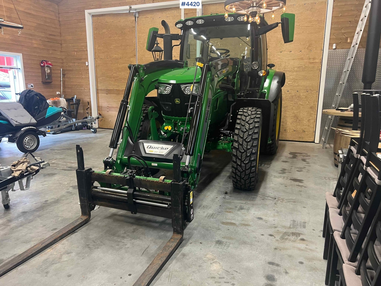 2024 John Deere 6150R w/ Quicke Front Loader & Bucket - Traktor: slika 2 2024 John Deere 6150R w/ Quicke Front Loader & Bucket - Traktor: slika 2