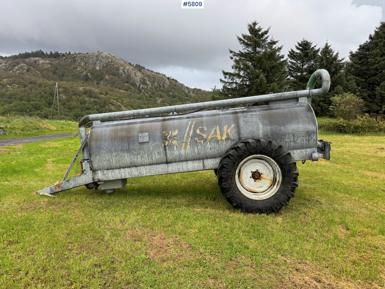 CASE Fertilizer wagon - Cisterna za osoku: slika 1 CASE Fertilizer wagon - Cisterna za osoku: slika 1