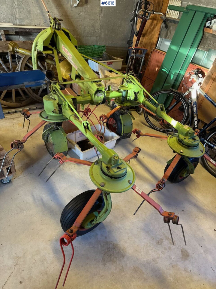 Claas WAS 360 Spreader disc - Oprema za prevrtanje i razlaganje: slika 2 Claas WAS 360 Spreader disc - Oprema za prevrtanje i razlaganje: slika 2