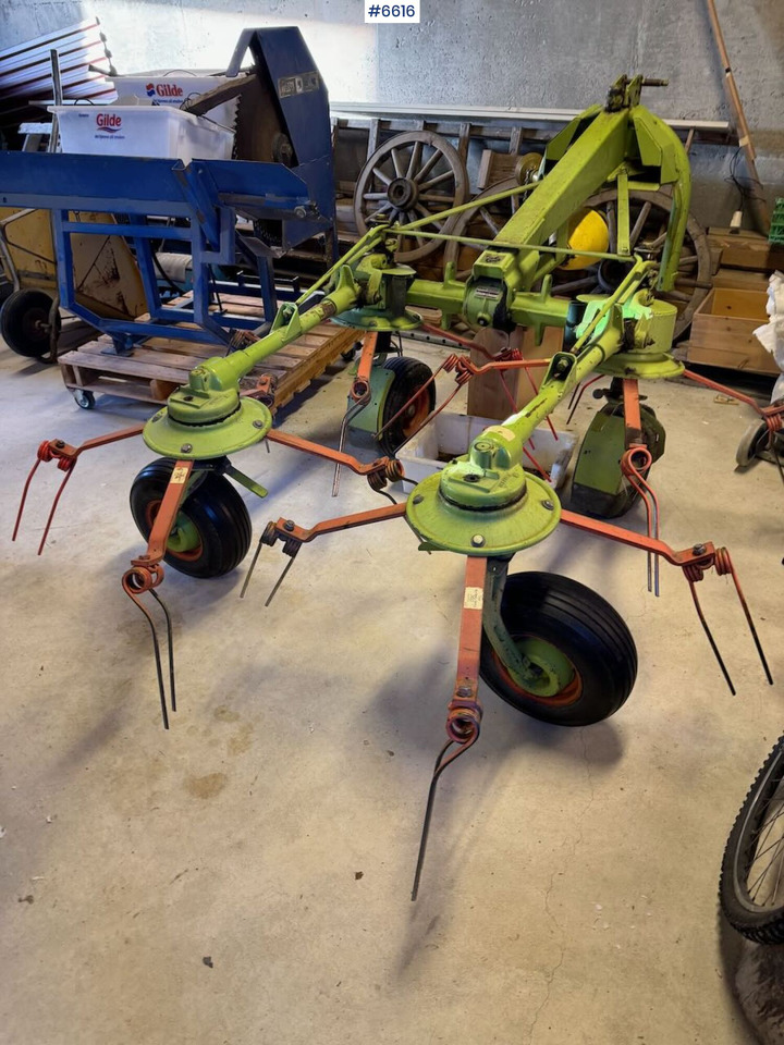 Claas WAS 360 Spreader disc - Oprema za prevrtanje i razlaganje: slika 4 Claas WAS 360 Spreader disc - Oprema za prevrtanje i razlaganje: slika 4