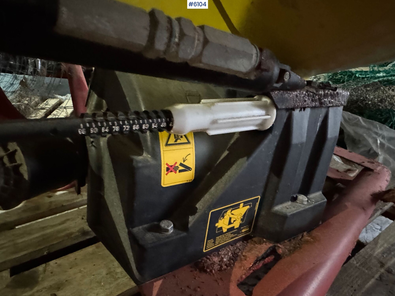 Rasipač veštačkog đubriva Cosmo PDHV 800 Pendulum diffuser: slika 15