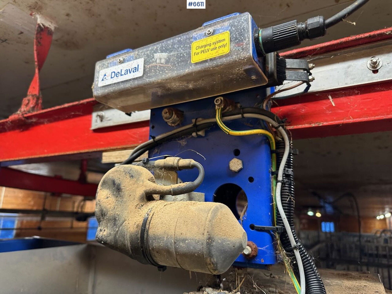 Delaval FW 200 automatic feeder and TKS rails. - Oprema za stoku: slika 5 Delaval FW 200 automatic feeder and TKS rails. - Oprema za stoku: slika 5