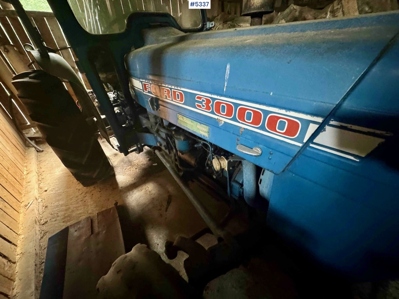Ford 3000 traktor m/ skuffe - Traktor: slika 3 Ford 3000 traktor m/ skuffe - Traktor: slika 3