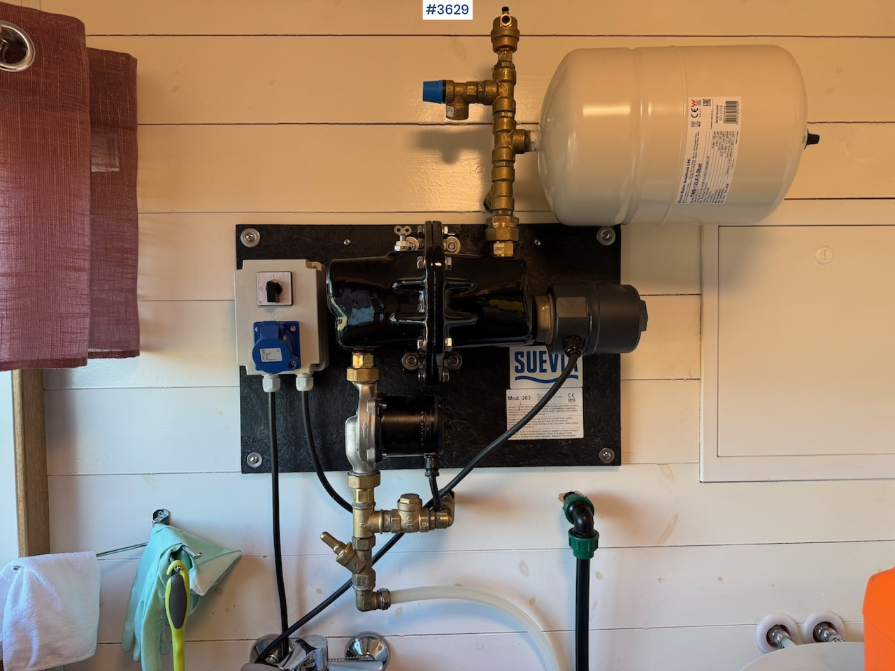 Hot water system for animals. - Oprema za stoku: slika 3 Hot water system for animals. - Oprema za stoku: slika 3