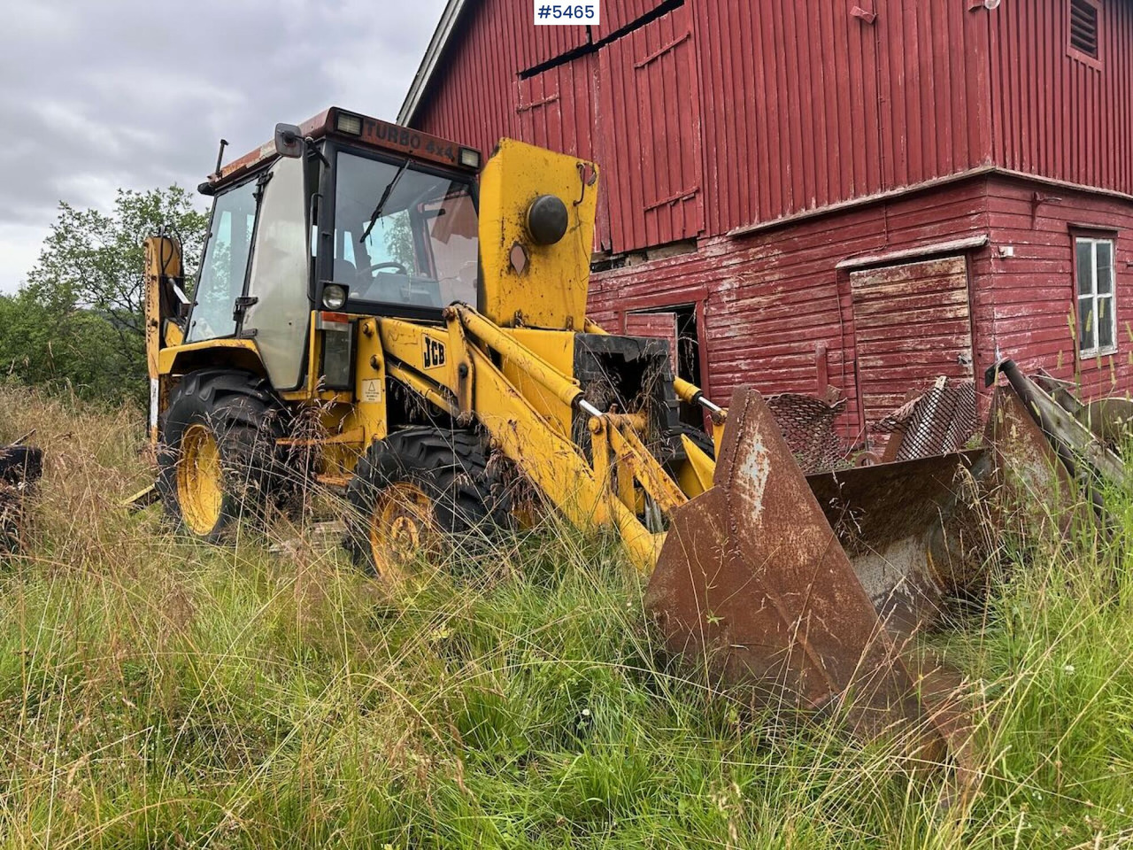 JCB Turbo 4x4 backhoe loader w/ pallet forks. Partial REP object. - Traktor: slika 1 JCB Turbo 4x4 backhoe loader w/ pallet forks. Partial REP object. - Traktor: slika 1