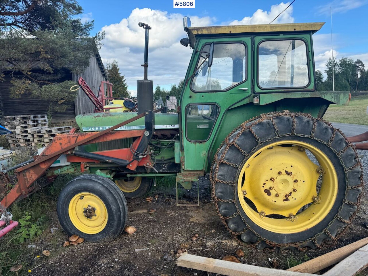 John Deere 2130 - Traktor: slika 1 John Deere 2130 - Traktor: slika 1