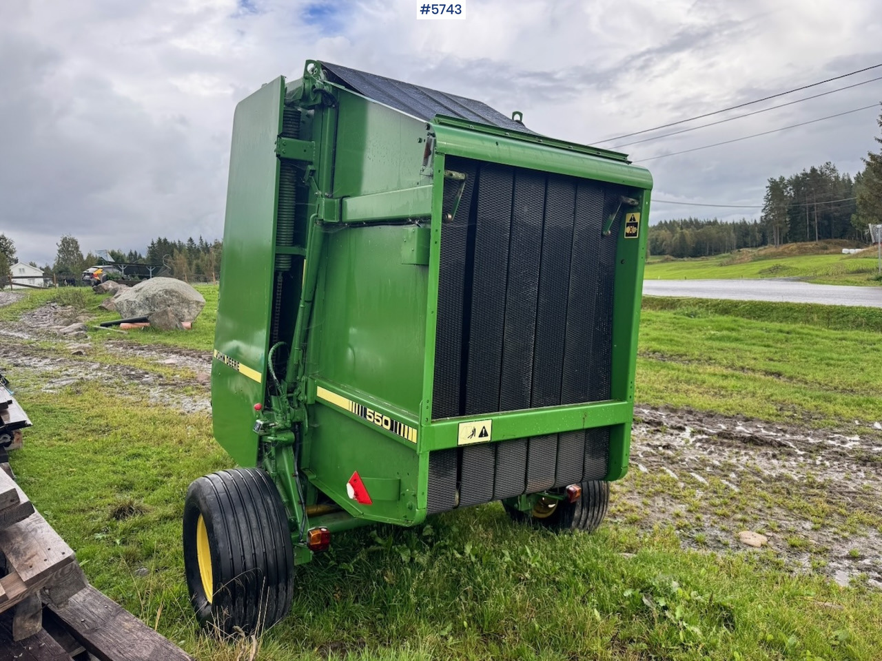 John Deere 550 Round Baler. - Oprema za prevrtanje i razlaganje: slika 3 John Deere 550 Round Baler. - Oprema za prevrtanje i razlaganje: slika 3