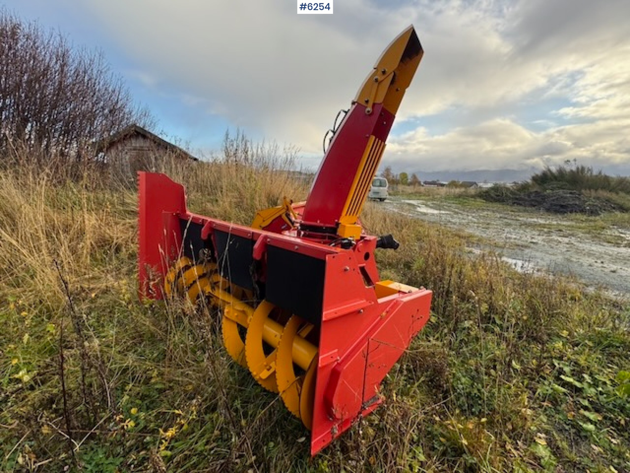 2020 Duun TFP 250 two-stage snow blower - Korisno/ Posebno vozilo: slika 4 2020 Duun TFP 250 two-stage snow blower - Korisno/ Posebno vozilo: slika 4