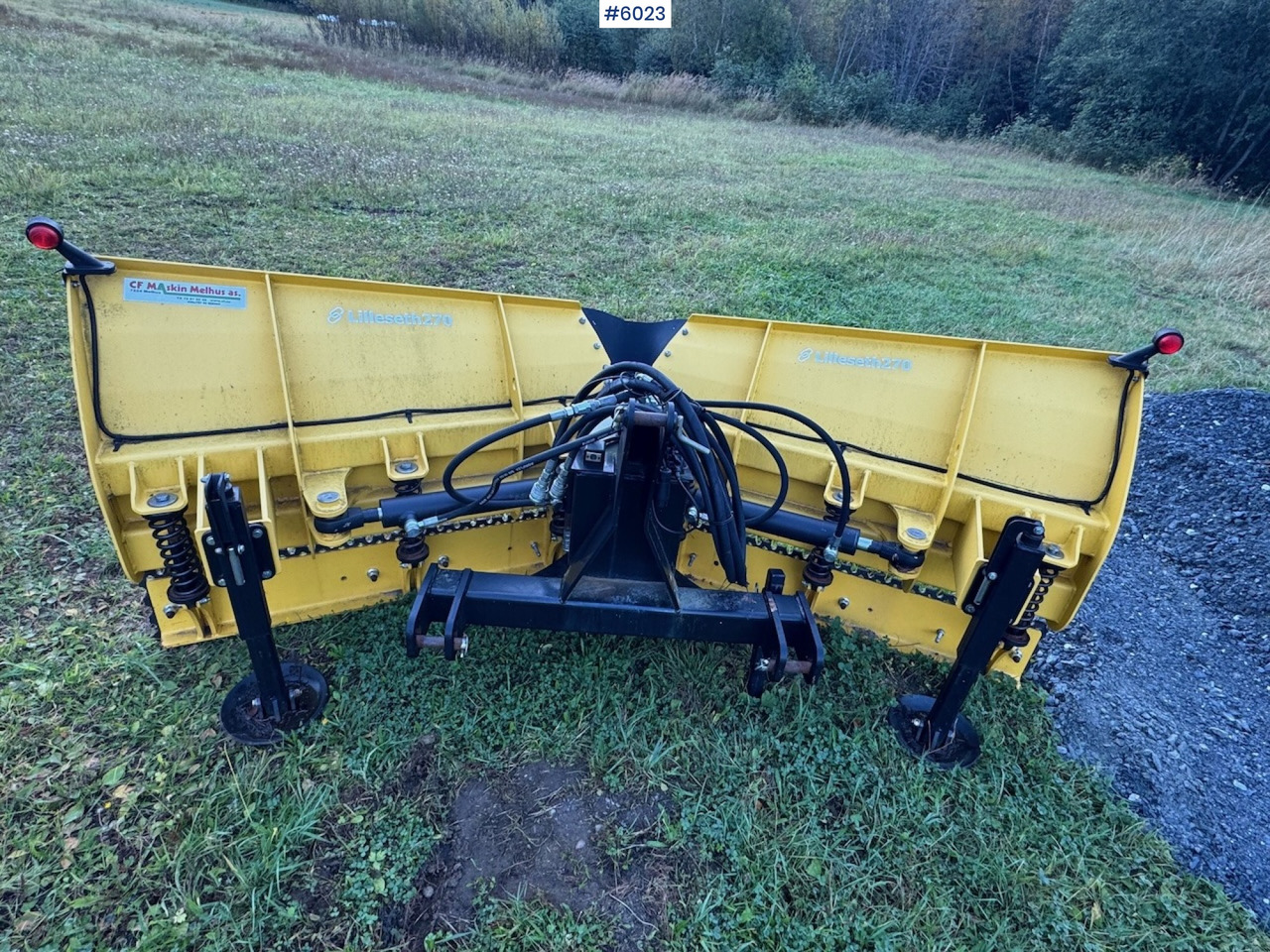 Lilleseth V-plow 270 w/ 3rd and 4th function! - Korisno/ Posebno vozilo: slika 5 Lilleseth V-plow 270 w/ 3rd and 4th function! - Korisno/ Posebno vozilo: slika 5