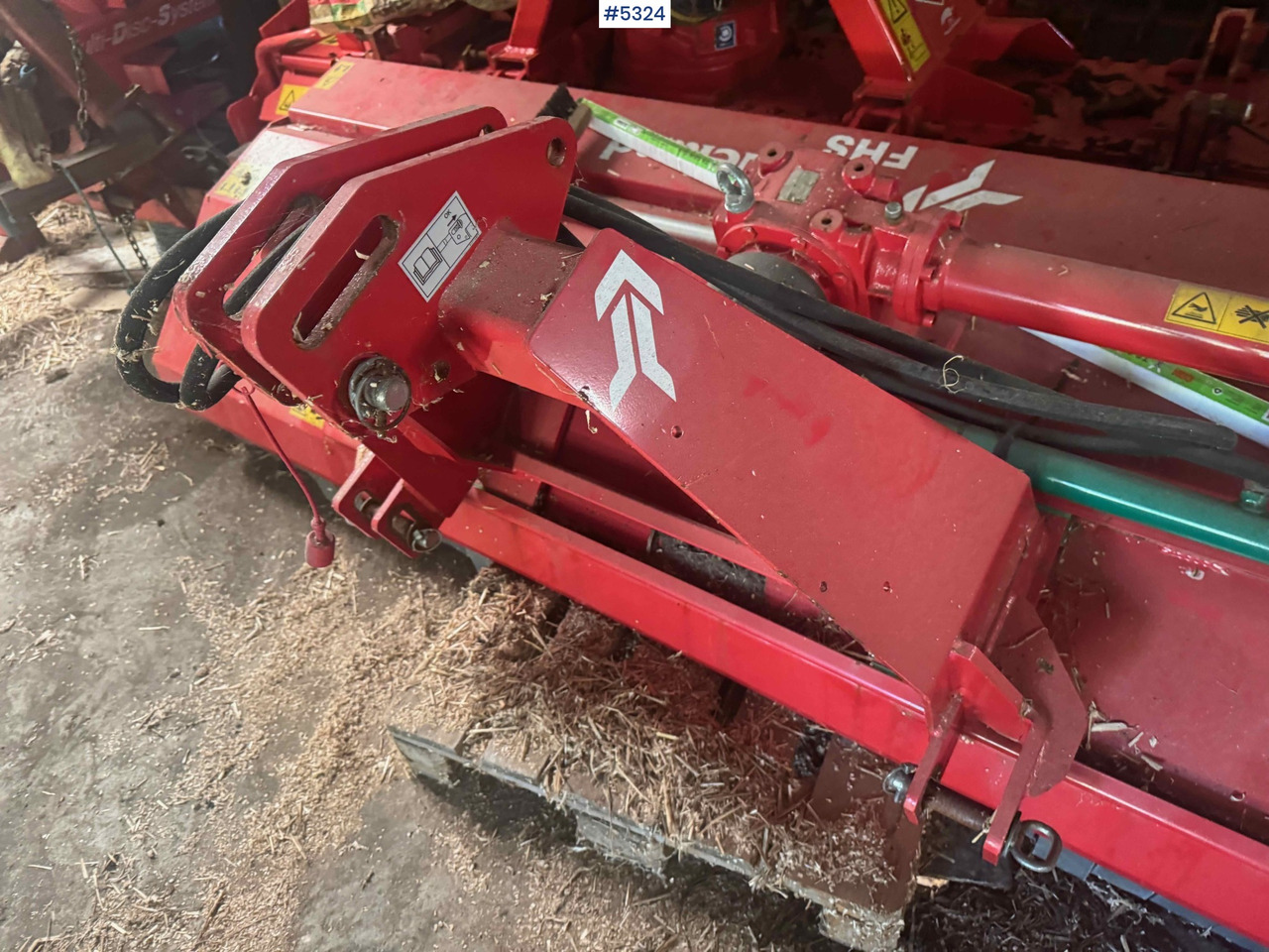 Kverneland FHS pasture mower Rep.object - Oprema za prevrtanje i razlaganje: slika 4 Kverneland FHS pasture mower Rep.object - Oprema za prevrtanje i razlaganje: slika 4